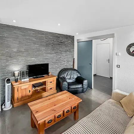 Escale Affaires Dugny-bourget Apartment Dugny
